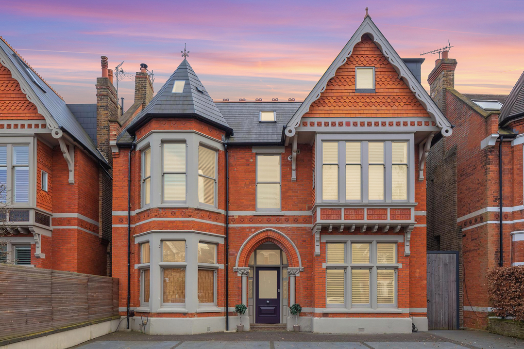 1 bed apartment for sale in Gordon Road, Ealing, London, W5  - Property Image 1