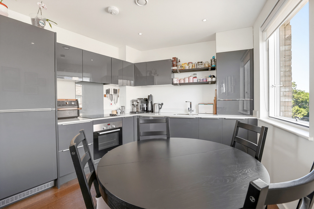 1 bed apartment for sale in Relph Court, Kenneth Way, Ealing, London, W5  - Property Image 16
