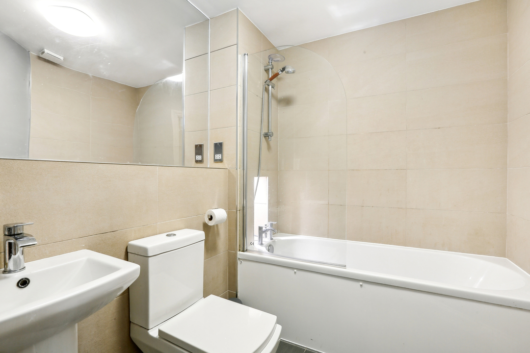 3 bed terraced house for sale in Shakespeare Road, Hanwell, W7  - Property Image 10