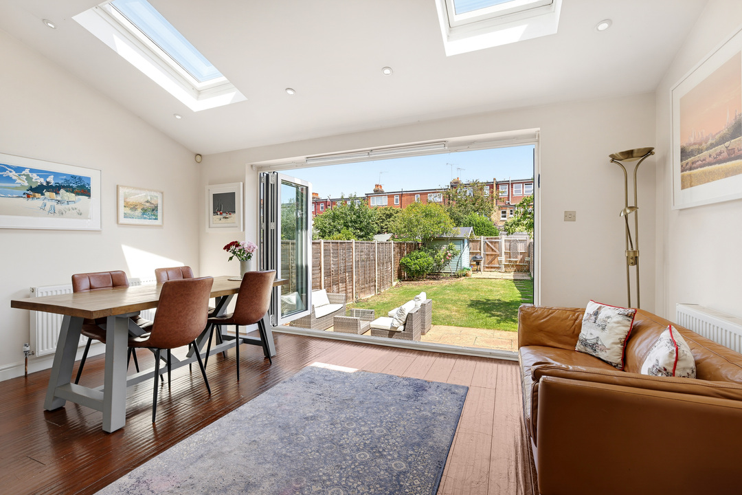 5 bed terraced house for sale in Barnfield Road, Ealing, London, W5  - Property Image 9