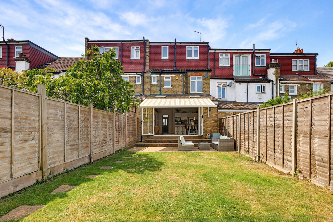 5 bed terraced house for sale in Barnfield Road, Ealing, London, W5  - Property Image 13