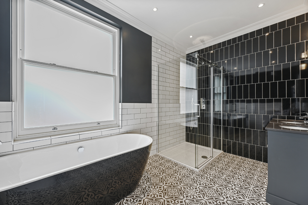 4 bed detached house for sale in Amherst Road, Ealing, London, W13  - Property Image 9