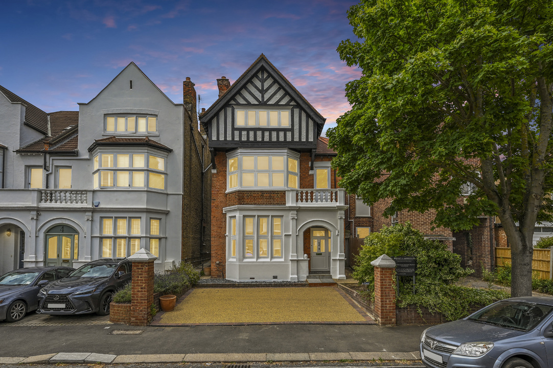4 bed detached house for sale in Amherst Road, Ealing, London, W13  - Property Image 16