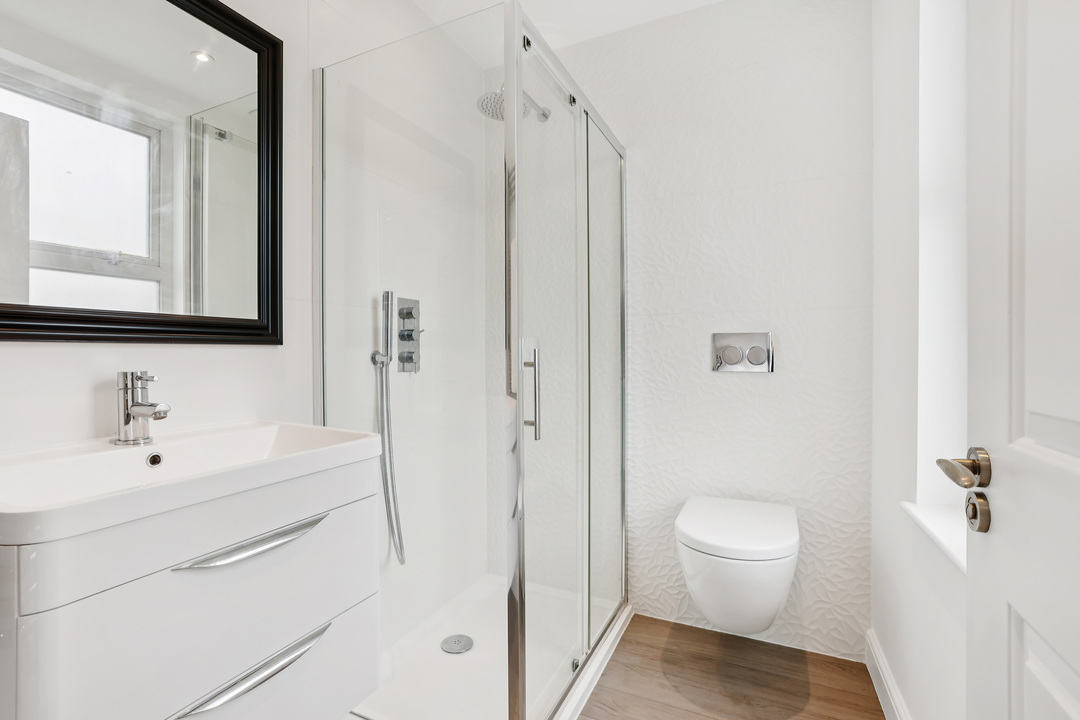 2 bed apartment for sale in Hastings Road, Ealing, London, W13  - Property Image 11