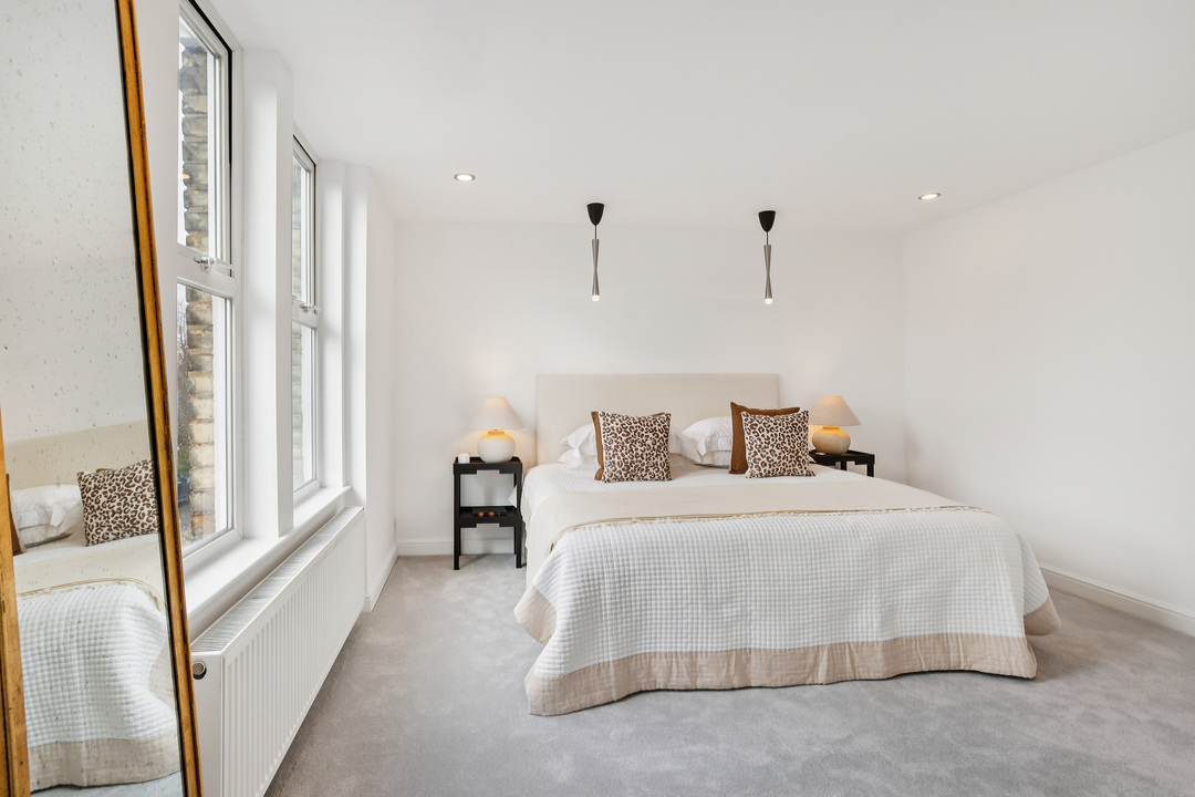 2 bed apartment for sale in Hastings Road, Ealing, London, W13  - Property Image 9