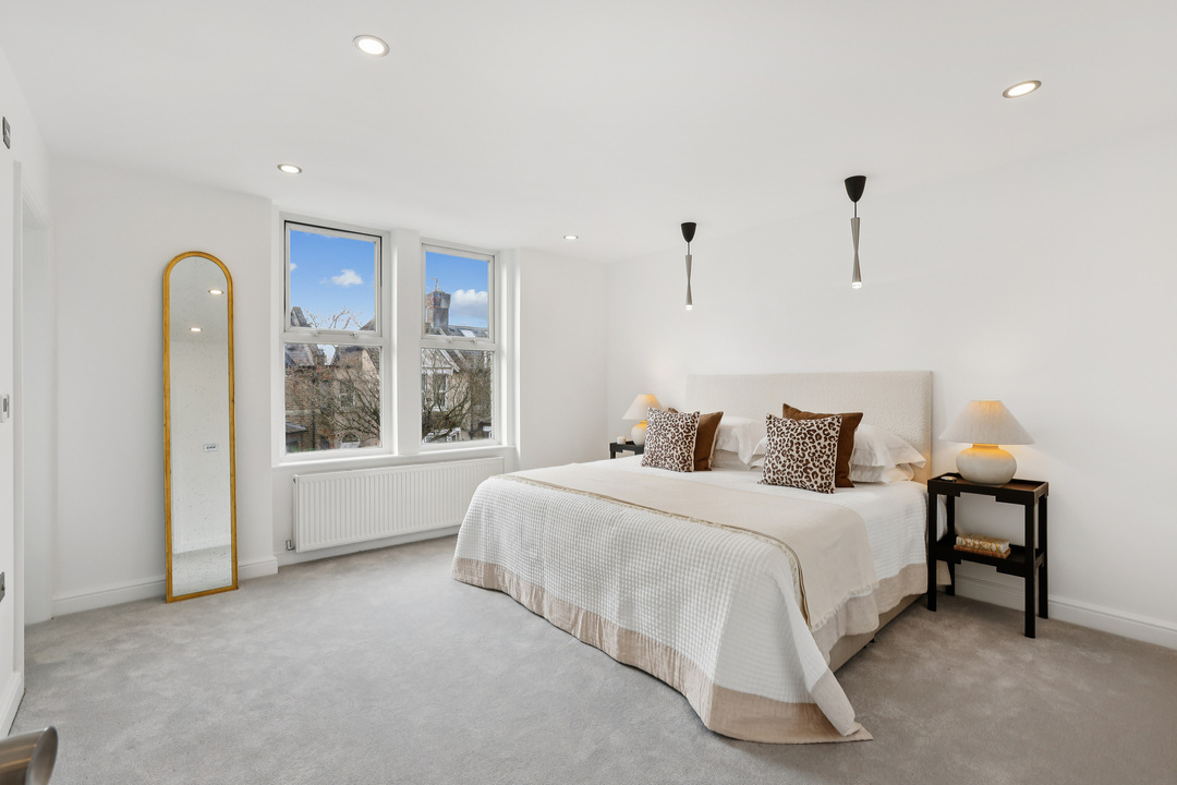 2 bed apartment for sale in Hastings Road, Ealing, London, W13  - Property Image 7