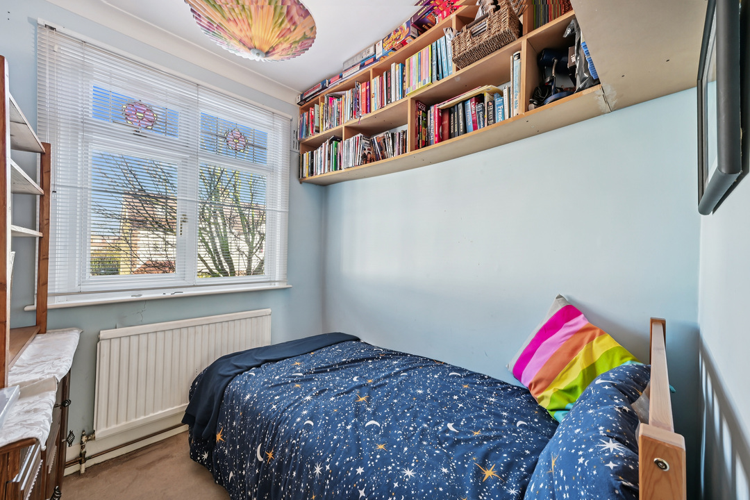 4 bed terraced house for sale in Erlesmere Gardens, Ealing, London, W13  - Property Image 11
