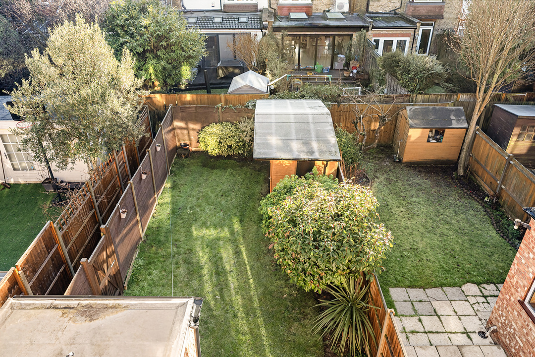 4 bed terraced house for sale in Erlesmere Gardens, Ealing, London, W13  - Property Image 16