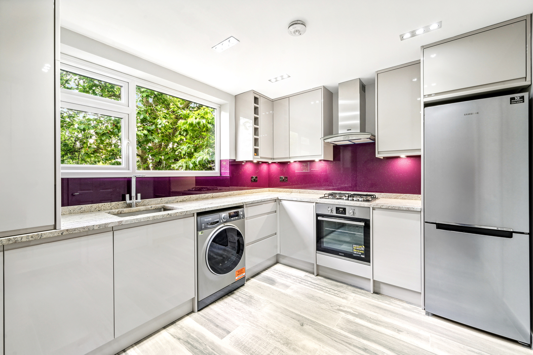 2 bed apartment for sale in Gunnersbury Manor, Elm Avenue, Ealing, London, W5