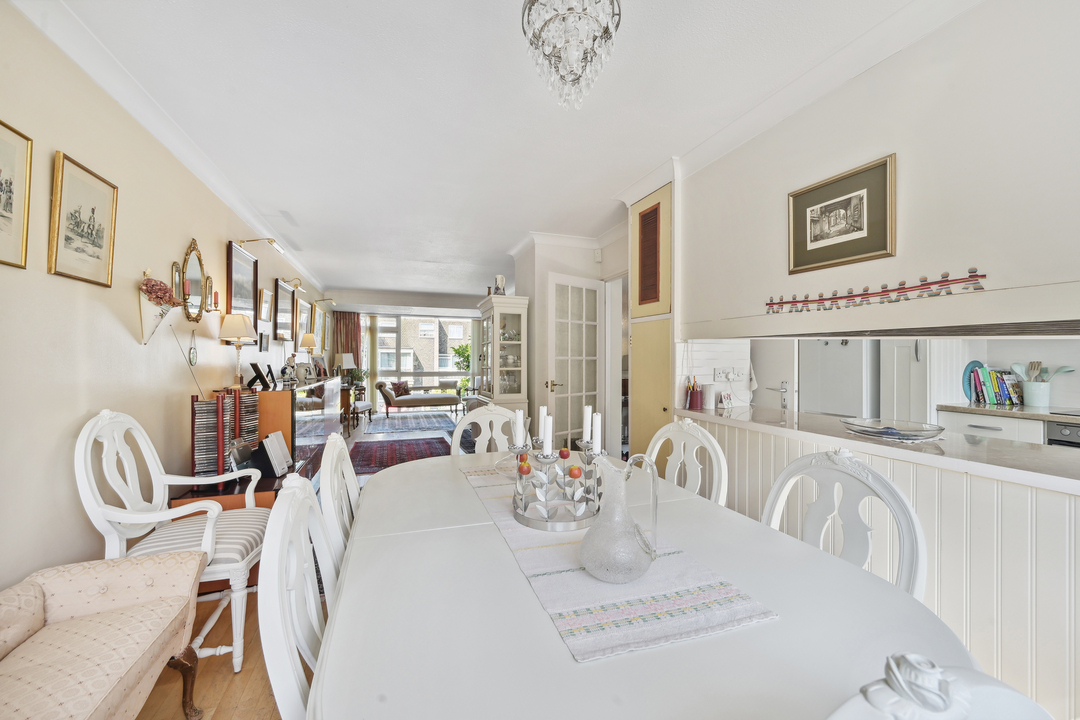3 bed terraced house for sale in Templewood, Ealing, London, W13  - Property Image 7