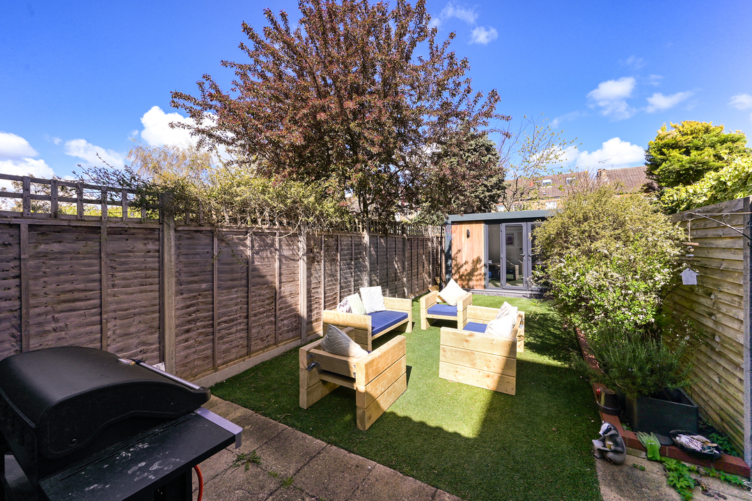 3 bed end of terrace house for sale in Green Avenue, Ealing, Northfields, London, W13  - Property Image 7