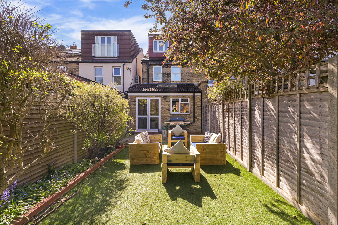 3 bed end of terrace house for sale in Green Avenue, Ealing, Northfields, London, W13  - Property Image 8