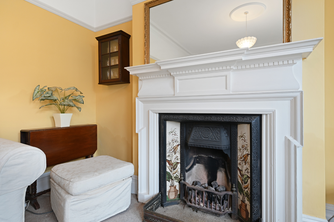 4 bed semi-detached house for sale in Kingsley Avenue, Ealing, London, W13  - Property Image 3