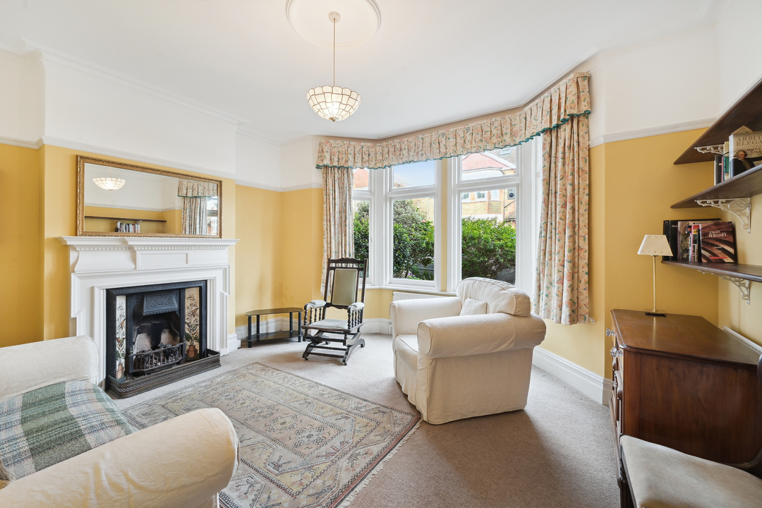 4 bed semi-detached house for sale in Kingsley Avenue, Ealing, London, W13  - Property Image 5