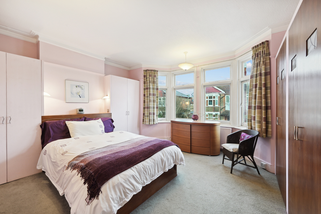 4 bed semi-detached house for sale in Kingsley Avenue, Ealing, London, W13  - Property Image 12