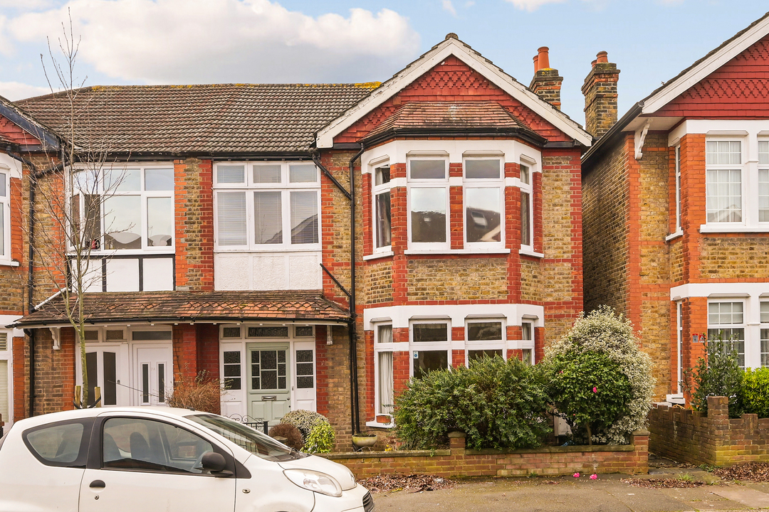 4 bed semi-detached house for sale in Kingsley Avenue, Ealing, London, W13 - Property Image 1