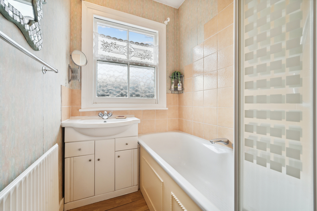 4 bed semi-detached house for sale in Kingsley Avenue, Ealing, London, W13  - Property Image 11