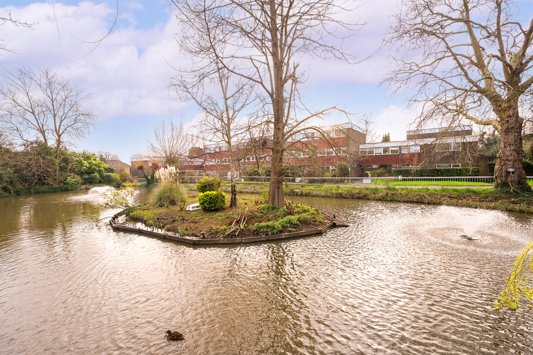 2 bed apartment for sale in The Grange, The Knoll, Ealing, London, W13  - Property Image 9