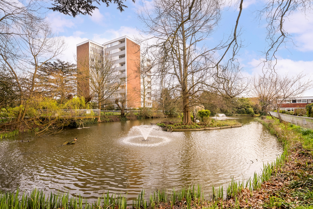 2 bed apartment for sale in The Grange, The Knoll, Ealing, London, W13  - Property Image 10