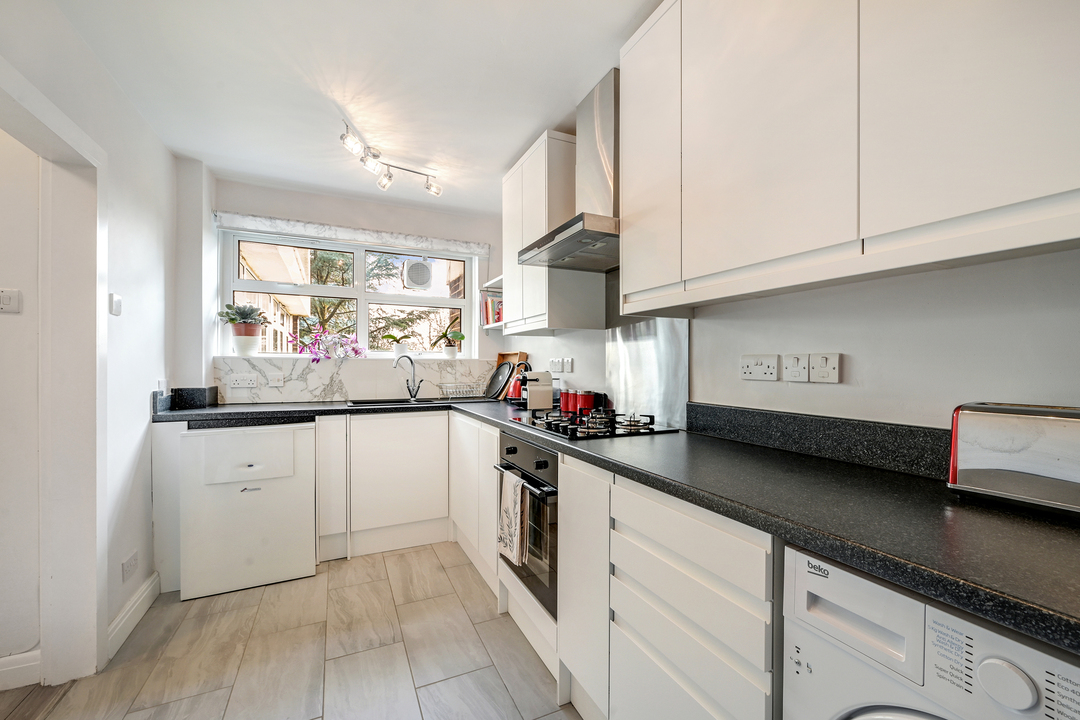 2 bed apartment for sale in The Grange, The Knoll, Ealing, London, W13  - Property Image 2