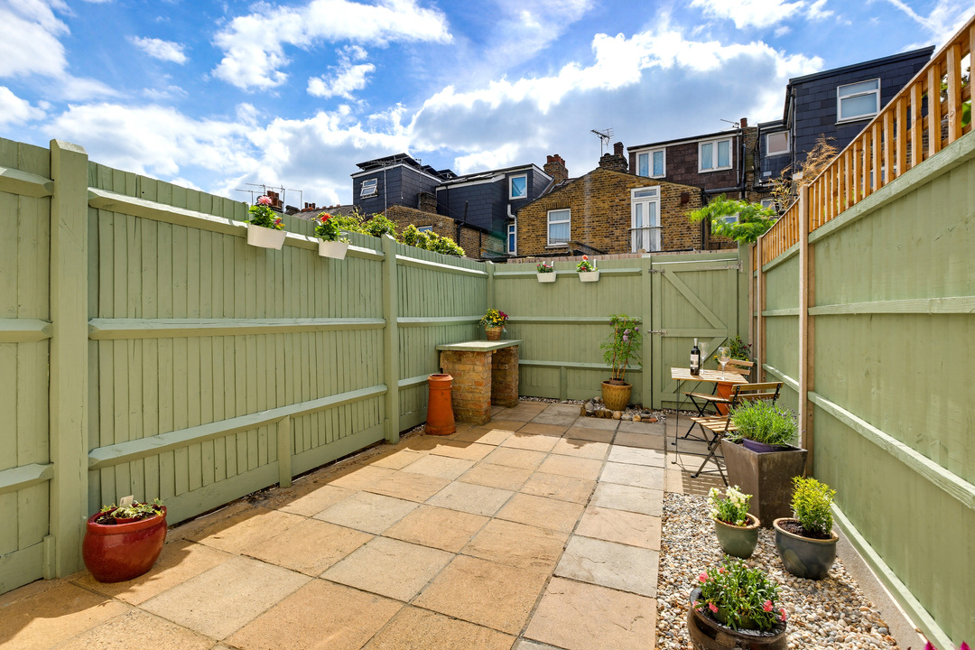 3 bed maisonette for sale in Glenfield Road, Ealing, London, W13  - Property Image 21