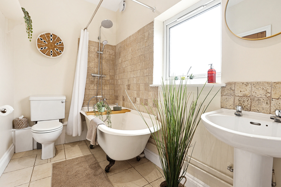 3 bed maisonette for sale in Glenfield Road, Ealing, London, W13  - Property Image 6