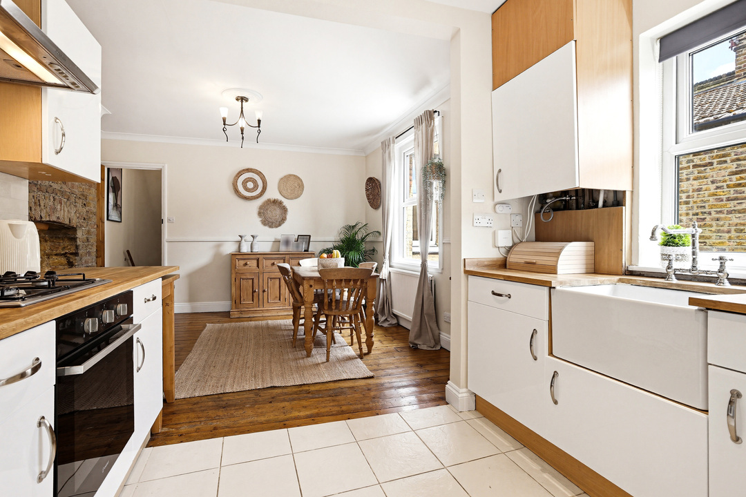 3 bed maisonette for sale in Glenfield Road, Ealing, London, W13  - Property Image 15