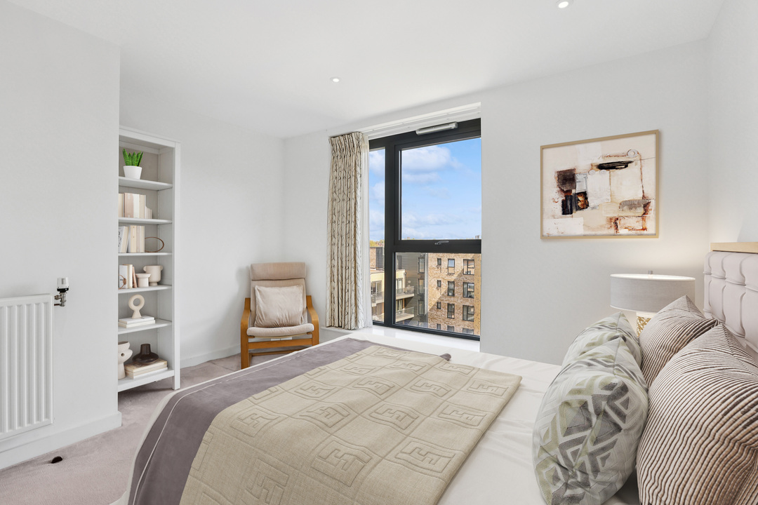 2 bed apartment for sale in Redwell House, West Ealing, London, W13  - Property Image 5