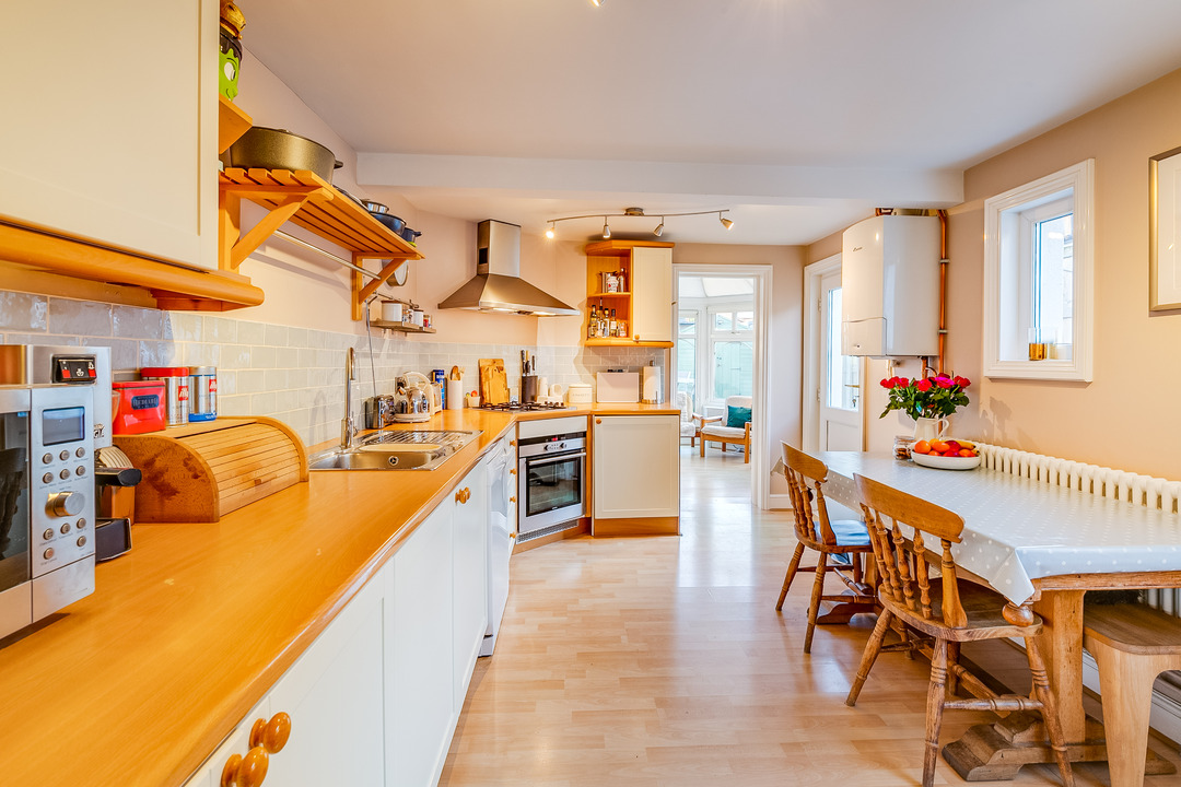 4 bed semi-detached house for sale in Lynton Avenue, Ealing, London, W13  - Property Image 14