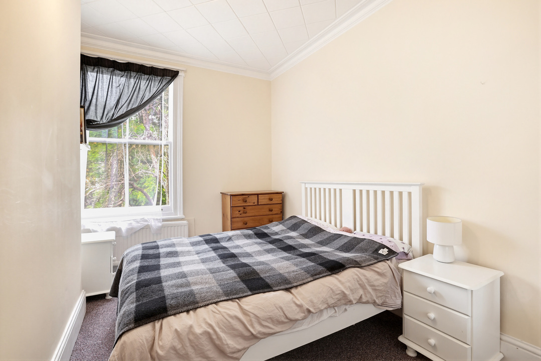 6 bed detached house for sale in Kings Avenue, Ealing, London, W5  - Property Image 8