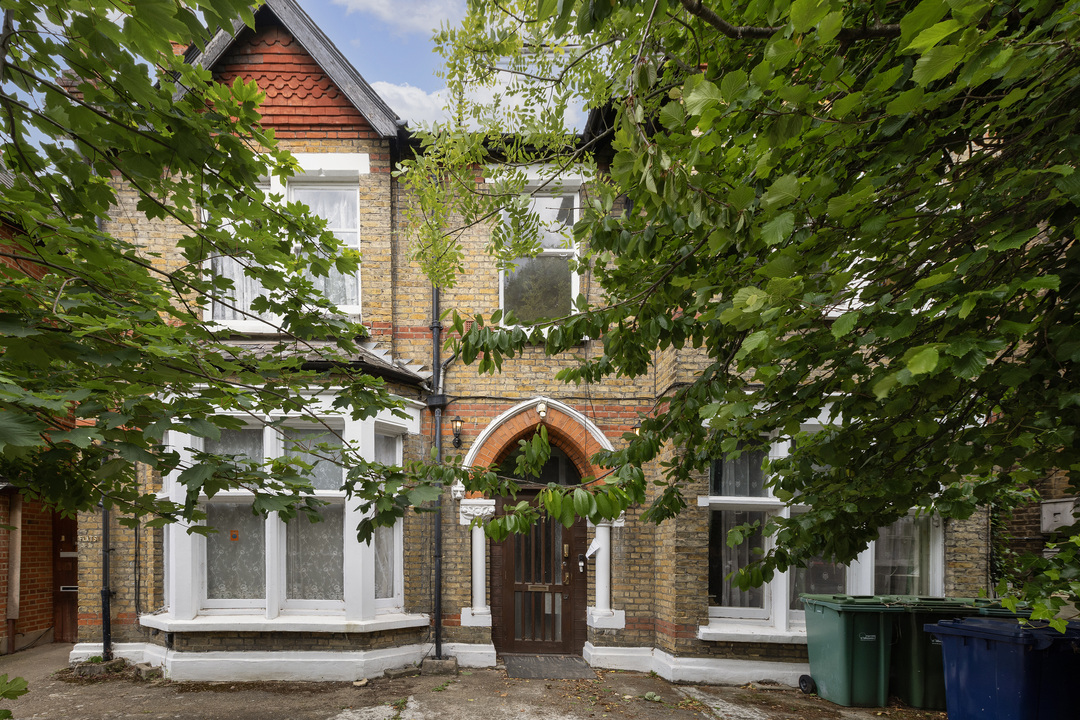 6 bed detached house for sale in Kings Avenue, Ealing, London, W5  - Property Image 1