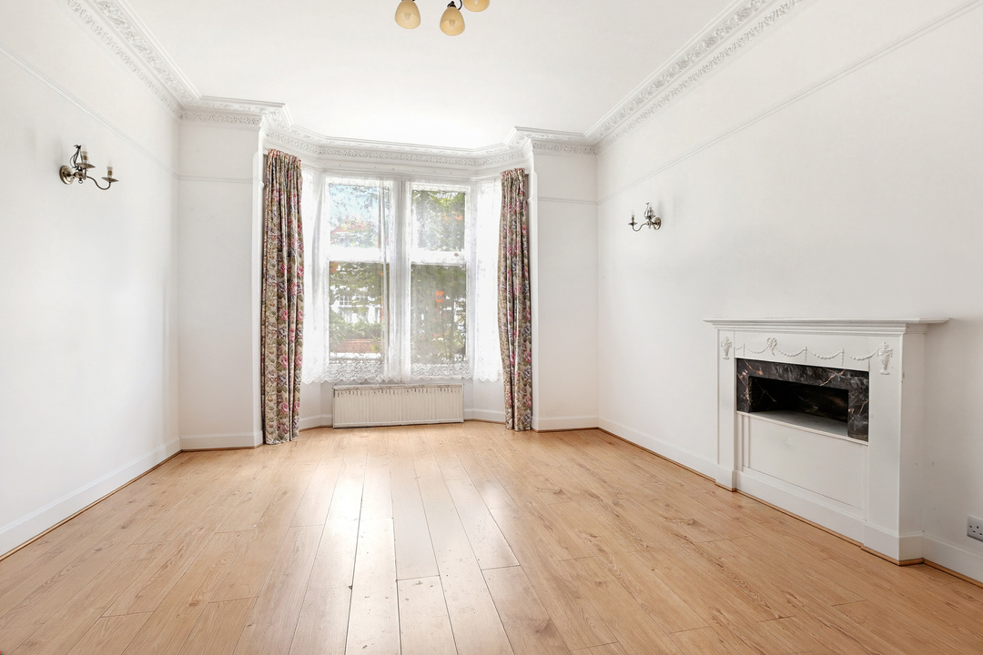 6 bed detached house for sale in Kings Avenue, Ealing, London, W5  - Property Image 3
