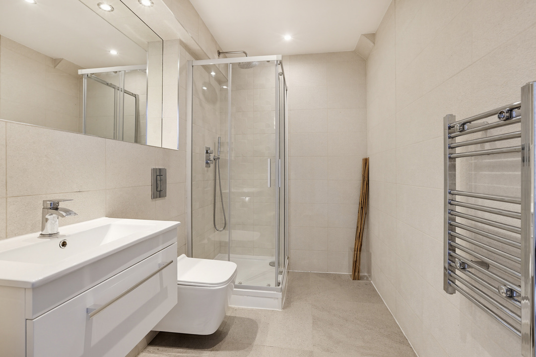 2 bed apartment for sale in Broadway, Ealing, London, W13  - Property Image 13