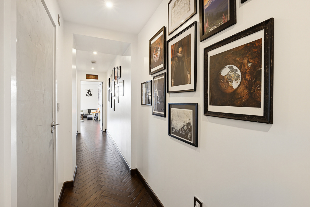 2 bed apartment for sale in Broadway, Ealing, London, W13  - Property Image 6