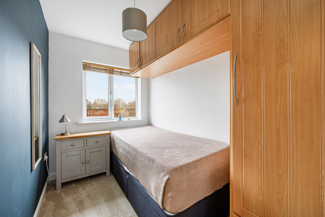 3 bed terraced house for sale in Old Twelve Close, Hanwell, London, W7  - Property Image 16