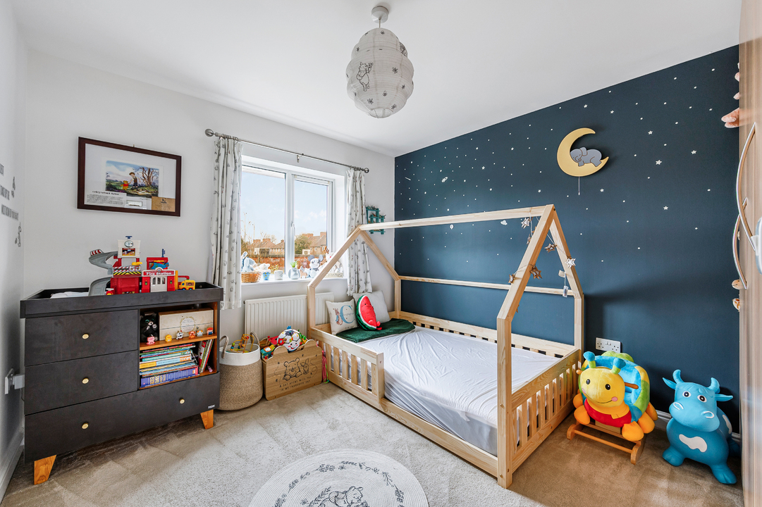 3 bed terraced house for sale in Old Twelve Close, Hanwell, London, W7  - Property Image 11