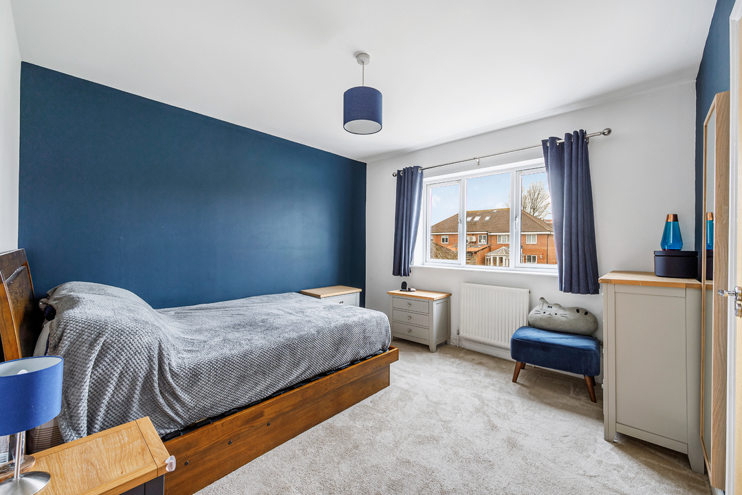 3 bed terraced house for sale in Old Twelve Close, Hanwell, London, W7  - Property Image 13