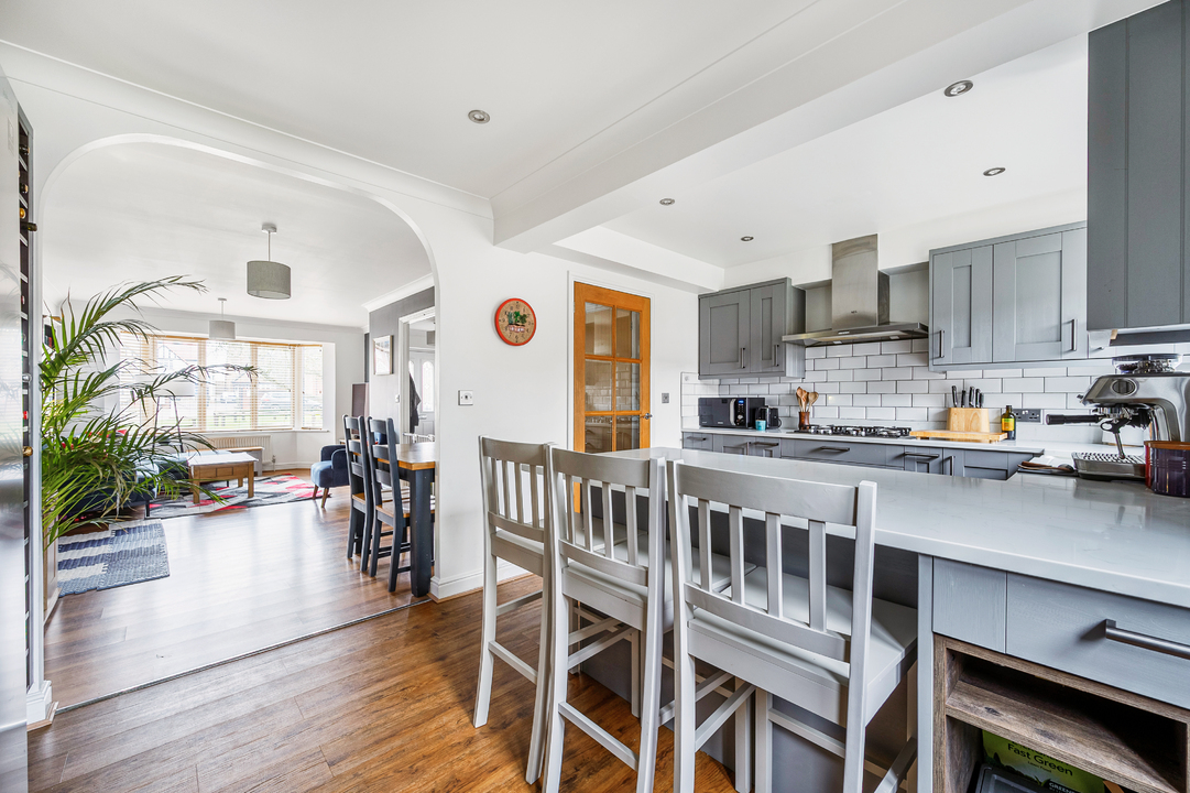 3 bed terraced house for sale in Old Twelve Close, Hanwell, London, W7  - Property Image 6
