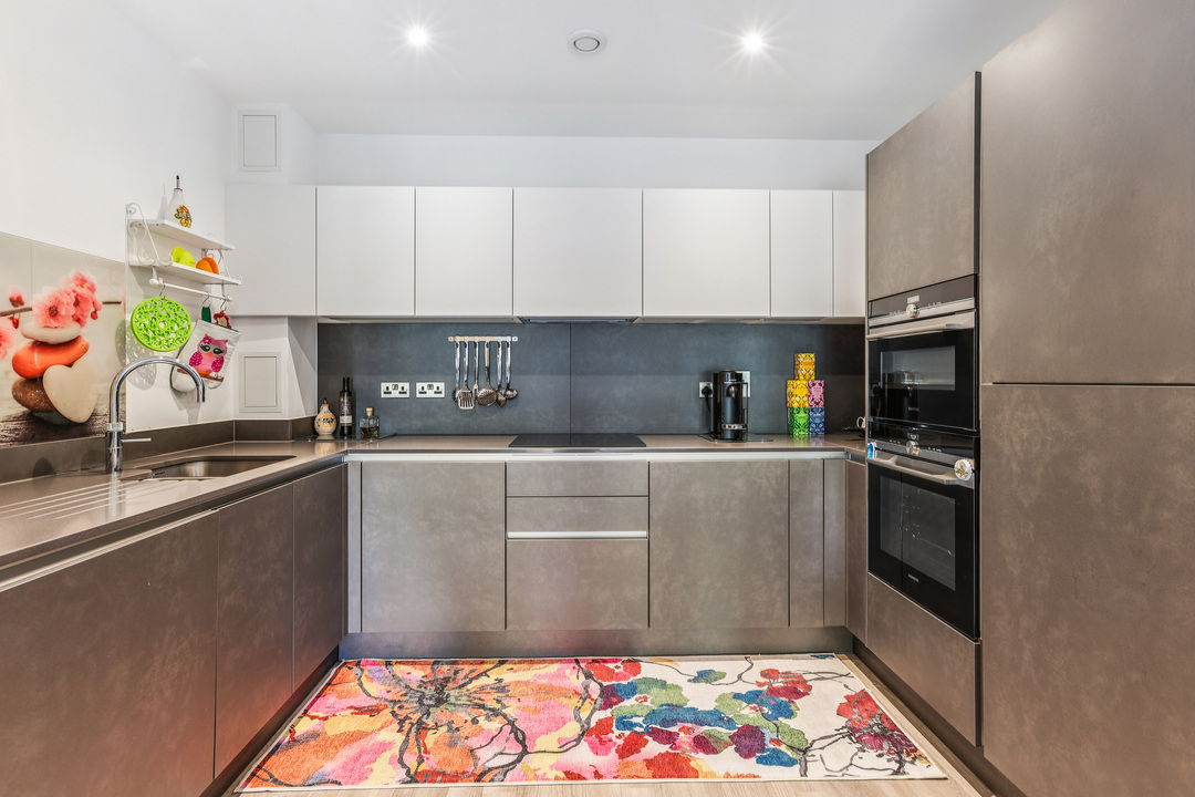 2 bed apartment to rent in Wilde House, Avenue Road, Acton, London, W3  - Property Image 2