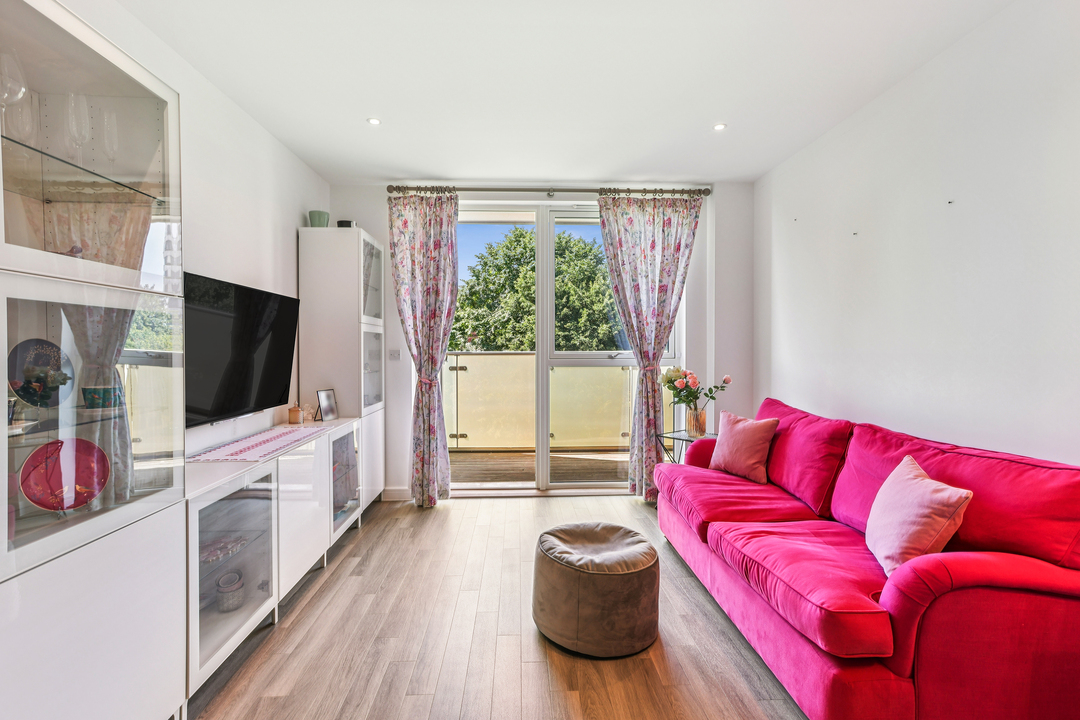 2 bed apartment to rent in Wilde House, Avenue Road, Acton, London, W3  - Property Image 6