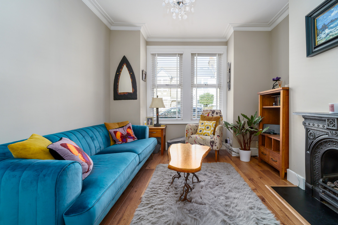 2 bed terraced house for sale in Darwin Road, Ealing, London, W5  - Property Image 4