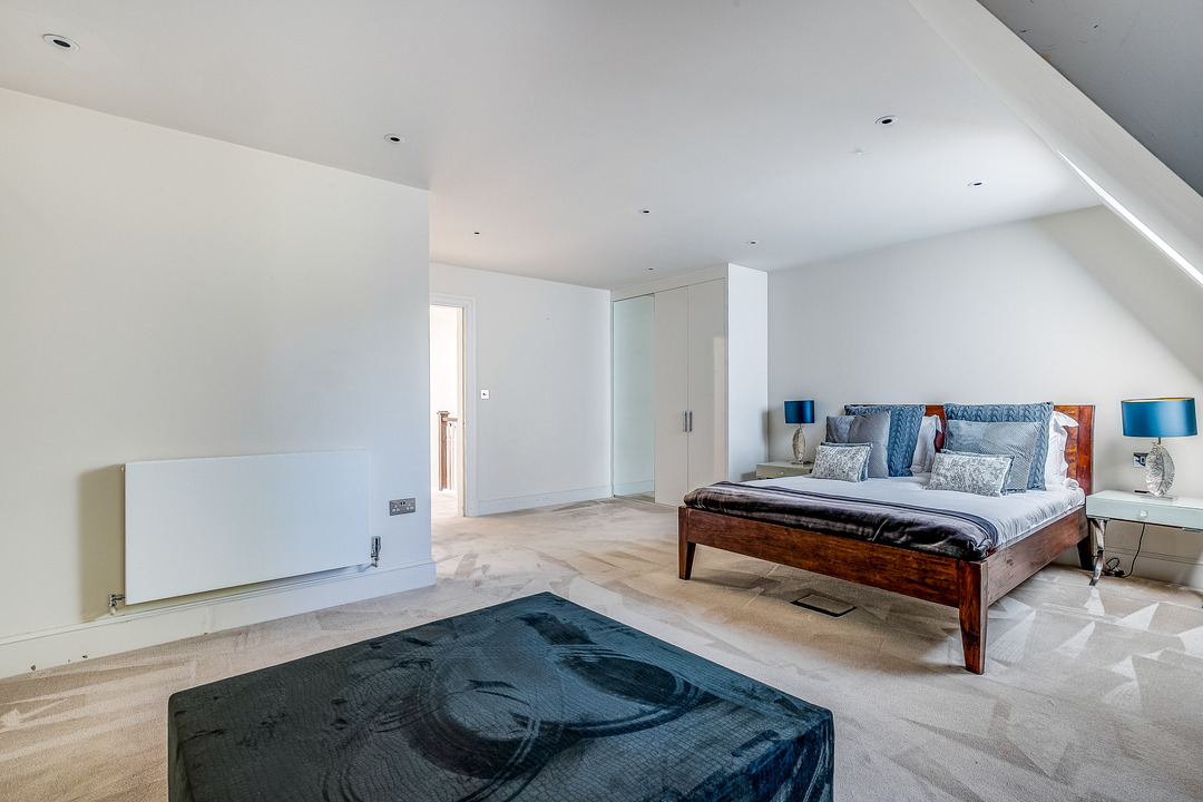 5 bed semi-detached house for sale in The Avenue, Ealing, London, W13  - Property Image 18