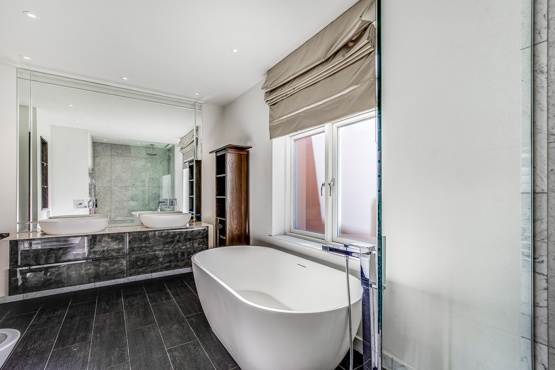 5 bed semi-detached house for sale in The Avenue, Ealing, London, W13  - Property Image 22