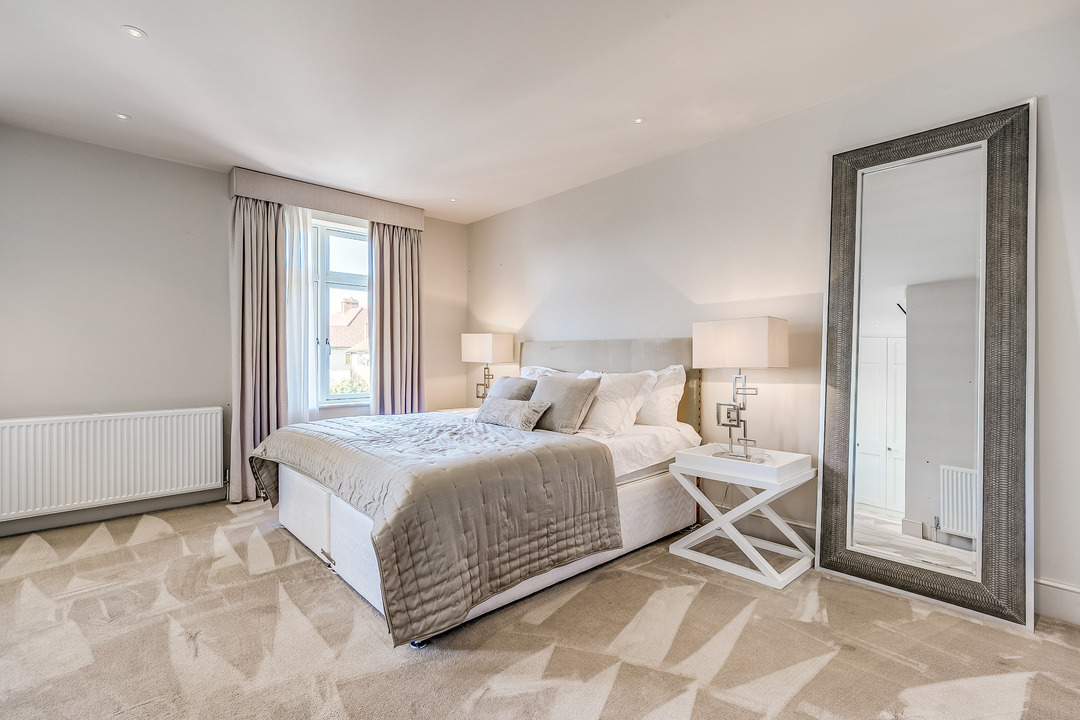 5 bed semi-detached house for sale in The Avenue, Ealing, London, W13  - Property Image 9