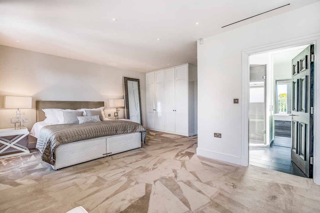 5 bed semi-detached house for sale in The Avenue, Ealing, London, W13  - Property Image 7