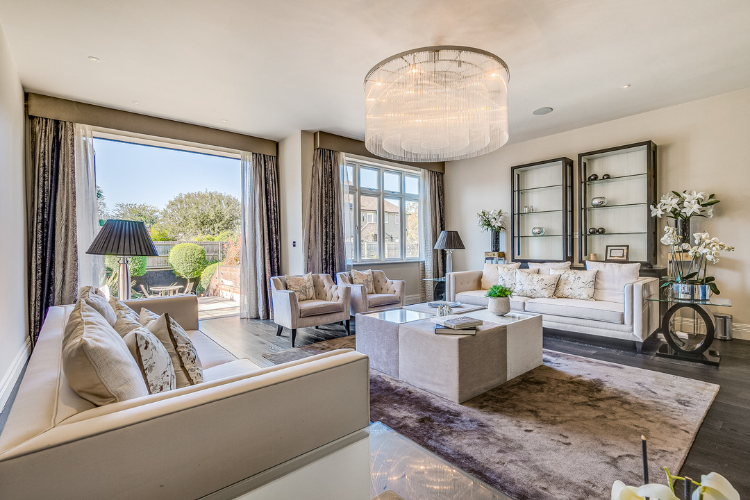 5 bed semi-detached house for sale in The Avenue, Ealing, London, W13  - Property Image 3