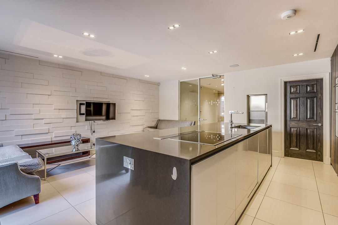 5 bed semi-detached house for sale in The Avenue, Ealing, London, W13  - Property Image 28