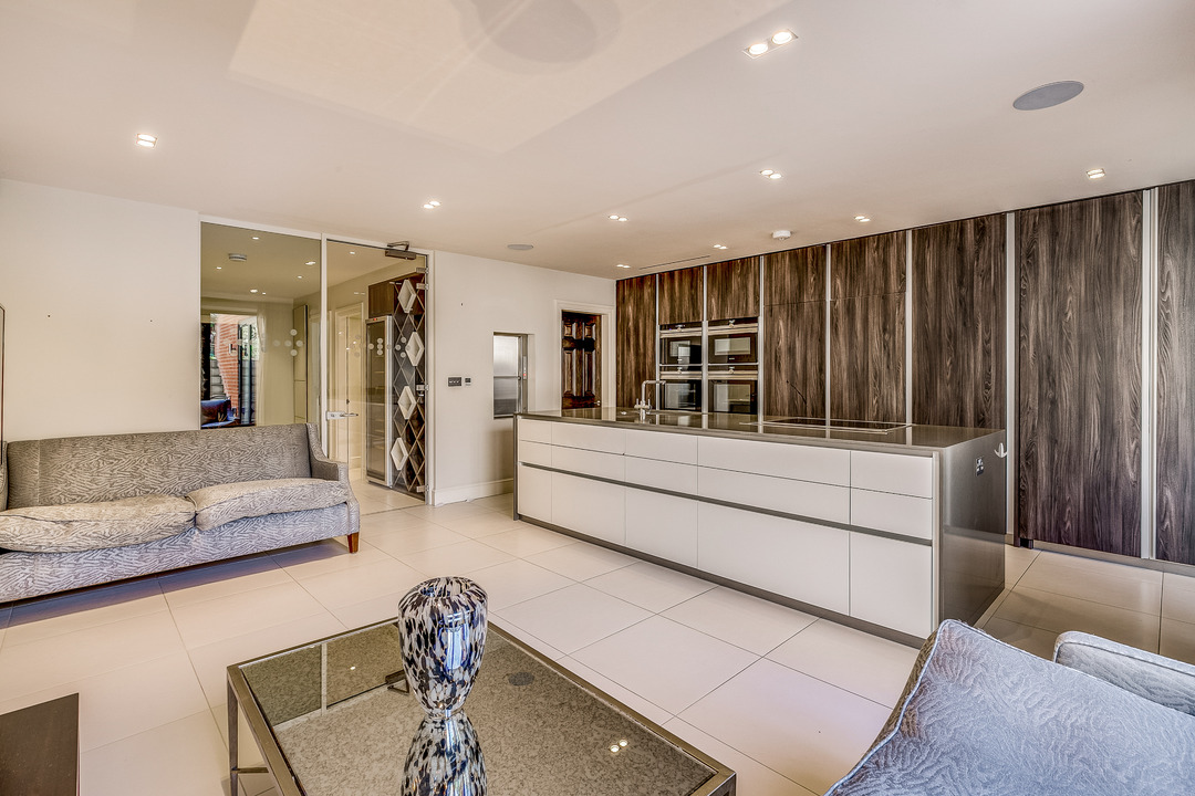 5 bed semi-detached house for sale in The Avenue, Ealing, London, W13  - Property Image 2