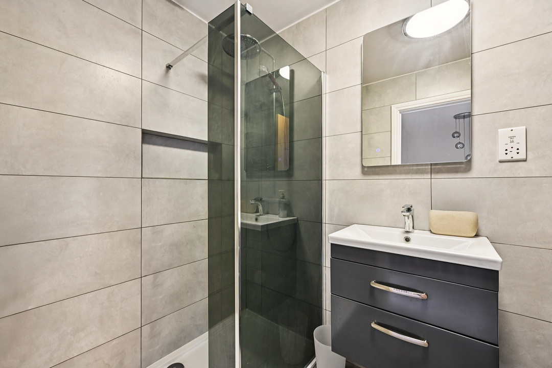 4 bed terraced house for sale in Northfield Road, Ealing, London, W13  - Property Image 5