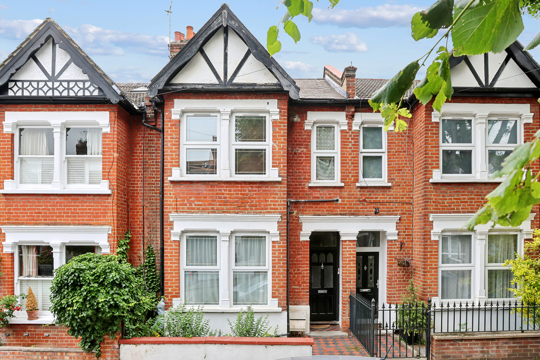 2 bed apartment for sale in Lawn Gardens, Hanwell, W7  - Property Image 18